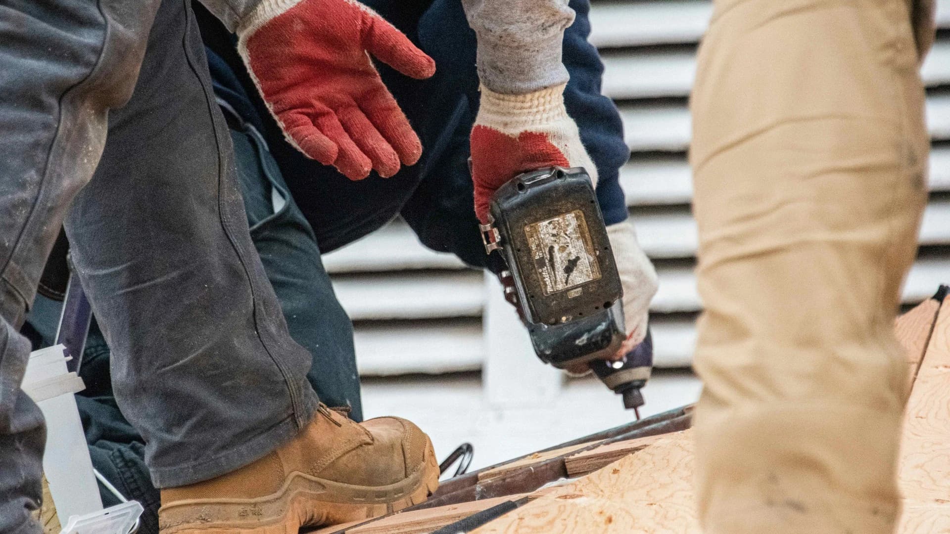 Roof Replacement service - Professional roofing, siding, and window installation